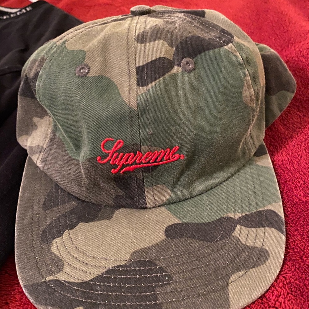 Supreme Camo hat